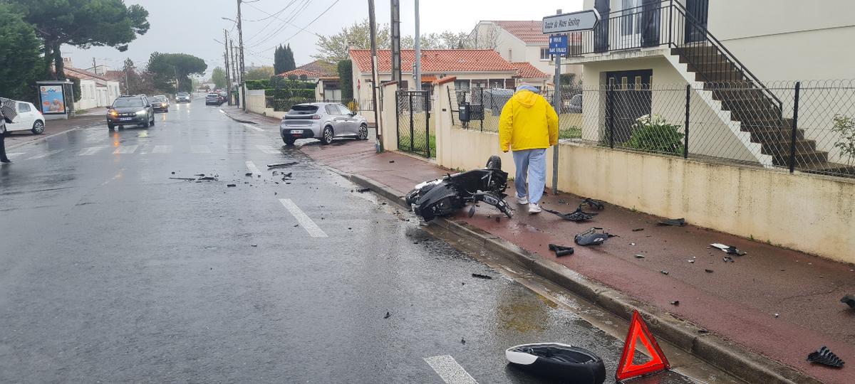 , Royan : un pilote de scooter légèrement blessé